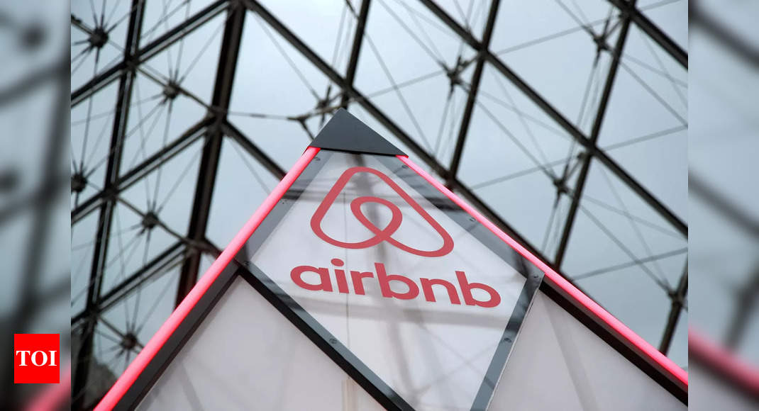 Airbnb: Airbnb announces job cuts, 30% recruiting staff laid off – Times of India