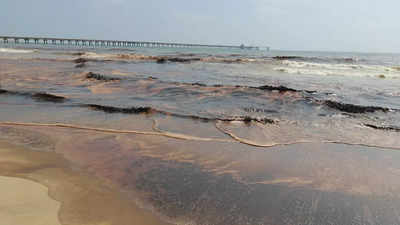 CPCL ‘temporarily arrests’ oil leakage into sea off Nagappattinam coast