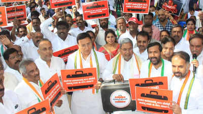 Karnataka Congress demands BJP MLA Madal Virupakshappa's arrest following Lokayukta raid, Siddaramaiah detained