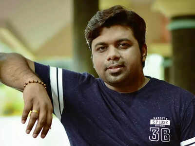 Jimikki Kammal singer Renjith Unni to debut as Kollywood composer