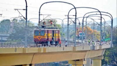 Metro in slow motion year after launch on 2 stretches in Maharashtra