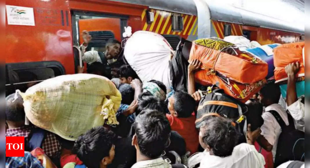 बिहार में होली की भीड़ को कम करने के लिए रेलवे ने स्टेशनों पर त्वरित प्रतिक्रिया टीम तैनात की  पटना समाचार – टाइम्स ऑफ इंडिया