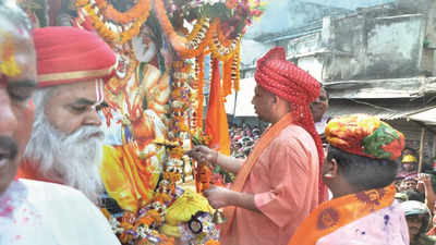 UP CM Yogi Adityanath to lead Holi celebrations in Gorakshpeeth temple