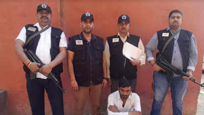 Lawrence Bishnoi gang shooter held by Haryana police STF