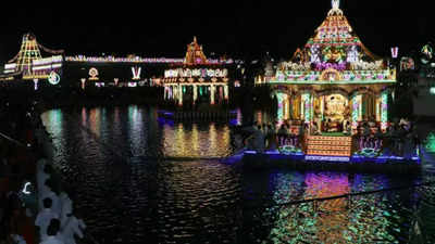 Lord Malayappa Swamy muses devotees on dazzling flotilla at Tirumala