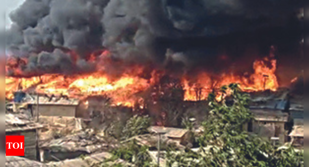Rohingya: Big fire erupts at Rohingya camp in Bangladesh, 12,000 people homeless – Times of India