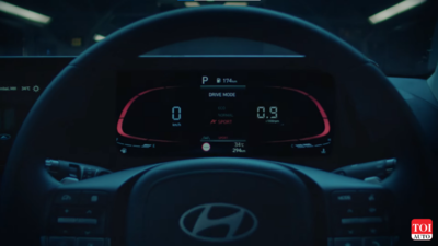 2023 Hyundai Verna's digital instrument cluster and new steering wheel