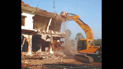 Mukhtar aide’s building razed in Ghazipur district