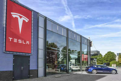 Tesla cuts prices of Model Y and Model X variants in US- website