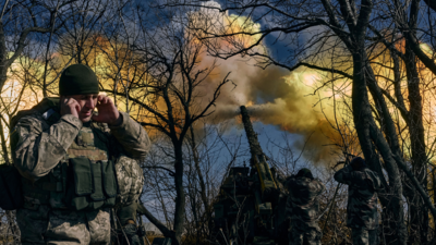 Russia-Ukraine war: Kyiv says forces fighting on in 'utter hell' of Bakhmut battle