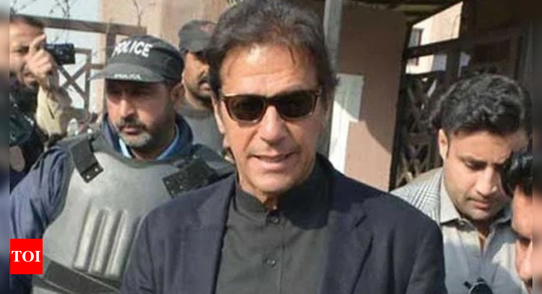 Imran Khan s’est échappé chez un voisin pour échapper à l’arrestation dans l’affaire Toshakhana: le ministre de l’Intérieur de Pak Sanaullah