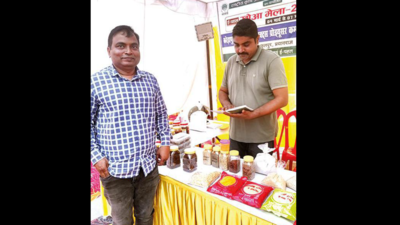 Holi products made by self-help-groups of Mauaima getting popular in Prayagraj