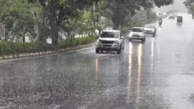 Thunderstorm with moderate spells of rain expected in Mumbai, Pune, Ahmednagar: IMD