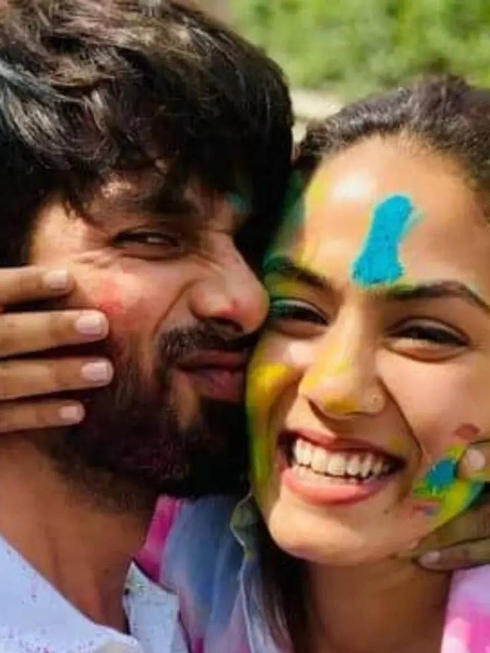 10 ways to REMOVE HOLI colours | Times of India