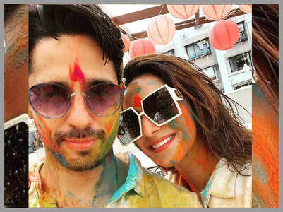 Sidharth-Kiara's first Holi pic