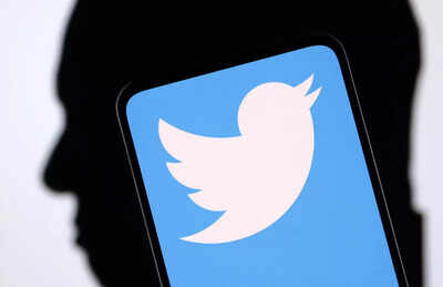 Elon Musk apologizes after mocking laid-off Twitter employee