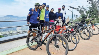 Cycle rally held to mark Women's Day