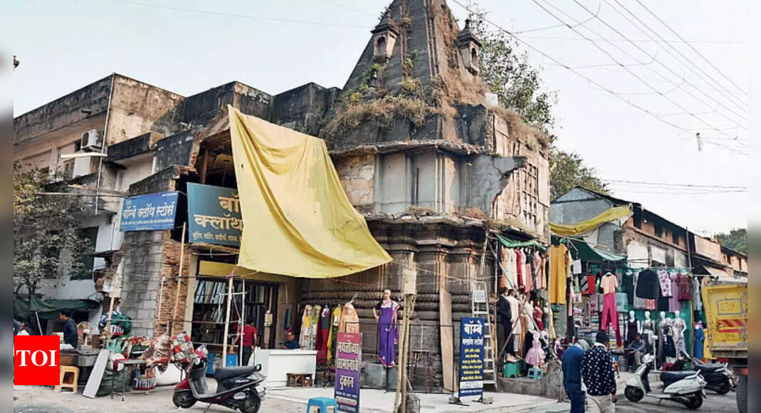 Nagpur 232yearold heritage temple complex in use as godown, shops