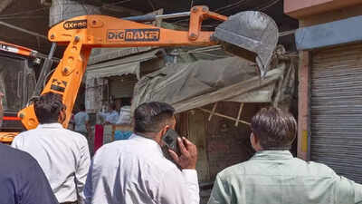 Ludhiana civic body removes 63 illegal shops operating under Dholewal bridge