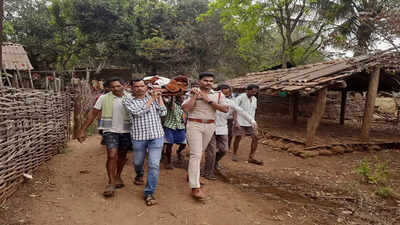 Cops help cremate Maoist leader's mother in Andhra Pradesh