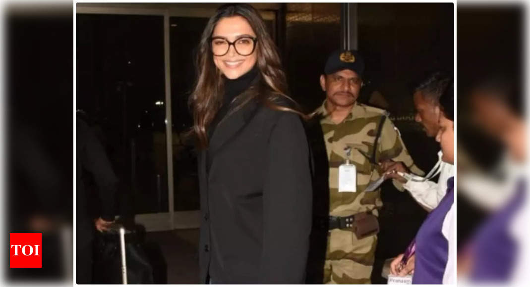 Deepika Padukone poses, greets paps at Mumbai Airport before flying to US  for Oscars-Telangana Today