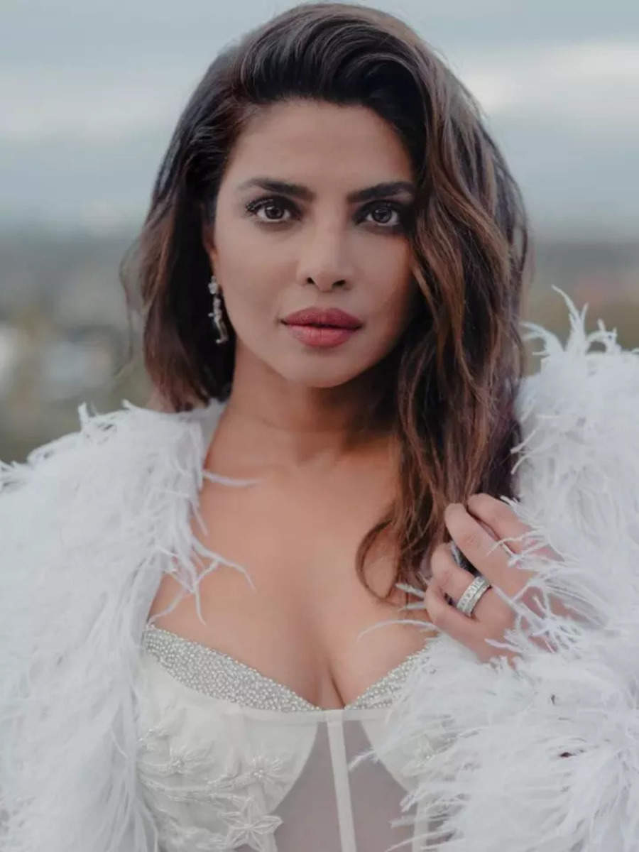 Priyanka Chopra looks breathtakingly HOT in white sheer feather-y ...