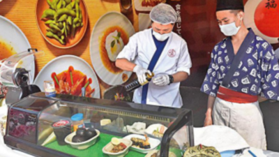 Delhi Tourism's food festival: Spoilt for choice! Spice up your weekend  with delicacies from Kashmir to Tokyo | Delhi News - Times of India