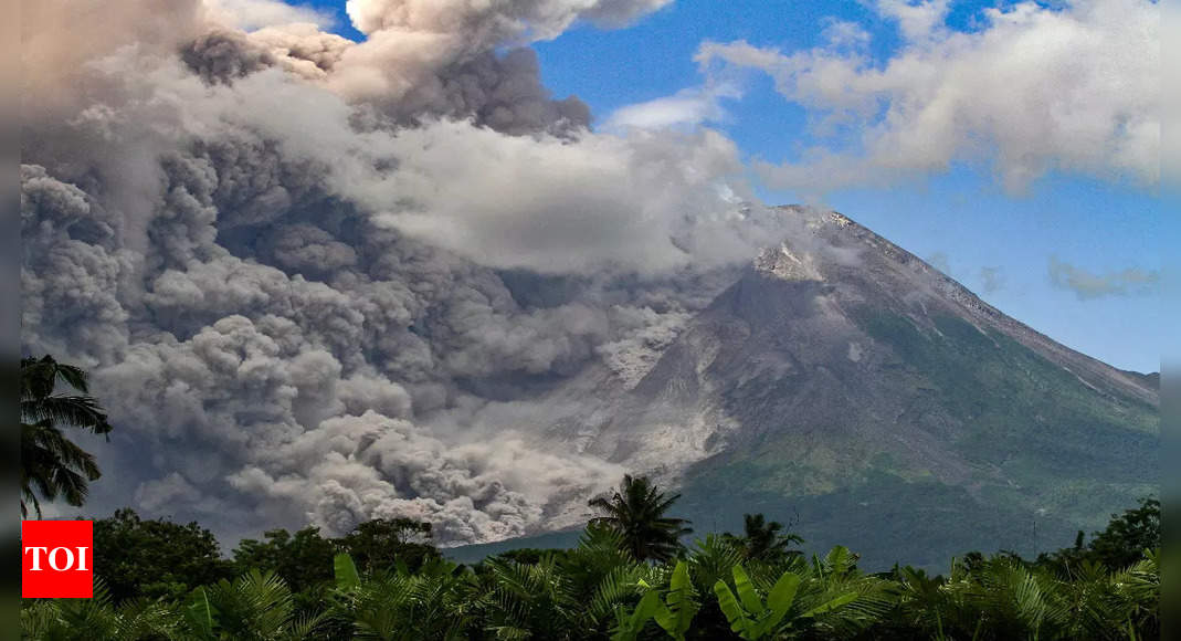 Le volcan indonésien Merapi crache des nuages ​​chauds lors d’une nouvelle éruption