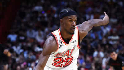 Hot Jimmy Butler, Heat face slumping Magic in NBA