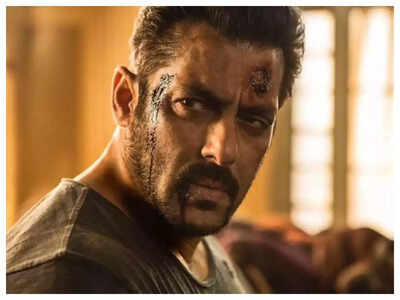 Salman Khan’s action packed pictures from ‘Tiger 3’ sets leaked