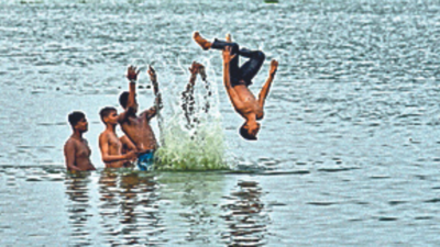 Ahmedabad Municipal Corporation yet to take possession of Chandola lake for beautification