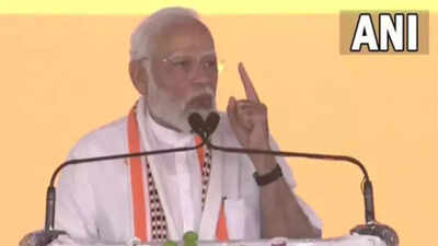 Modi Congress Dreaming Of Digging Modi S Grave But I M Busy Improving