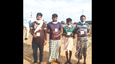Sri Lankan navy arrests 16 Tamil Nadu fishermen