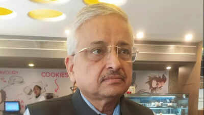 H3N2 influenza: Isolate high-risk group, push for aggressive flu vaccine drive, Dr Randeep Guleria says