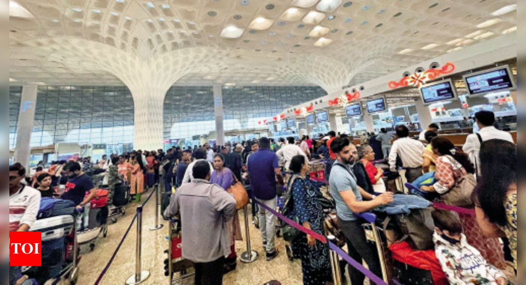 Airlines put 149 unruly passengers on ‘No Fly List’ since the year 2000 – Times of India
