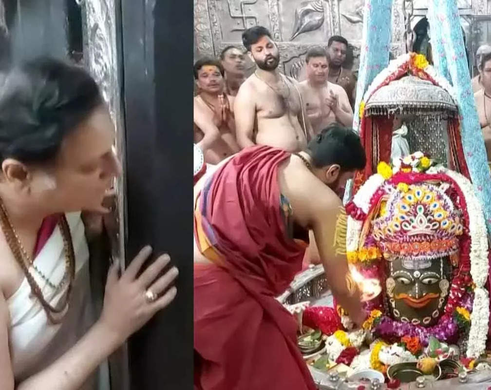 
'PM Narendra Modi' famed Manoj Joshi offers prayers at Mahakaleshwar Temple in Ujjain
