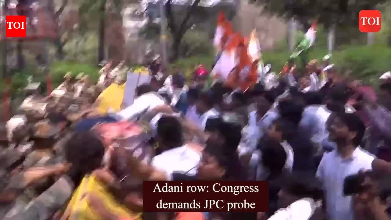 adani: Adani row: Youth Congress protests in Delhi, demands JPC probe