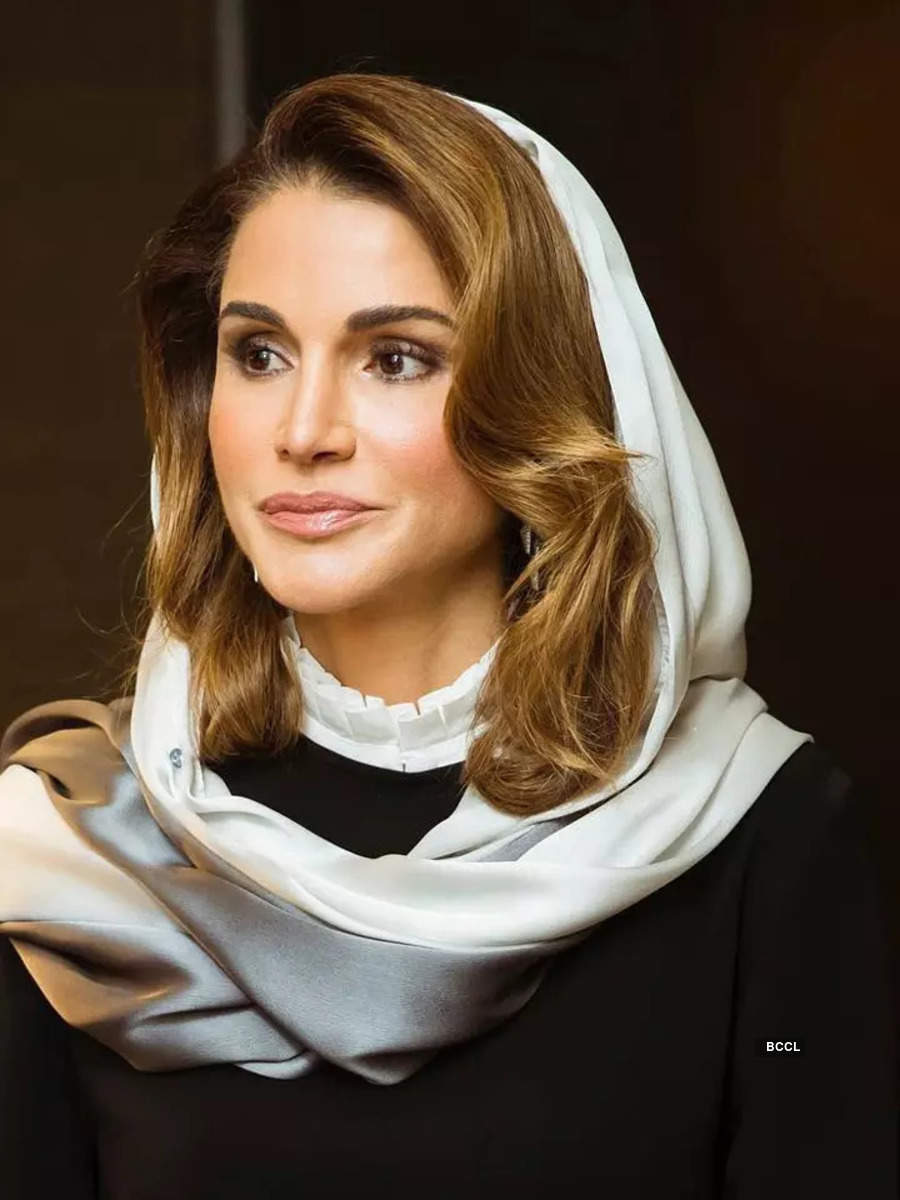 Queen Rania Of Jordan Ups The Glam Quotient Toiphotogallery