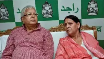 Lalu Prasad, Rabri Devi may appear before Delhi court on Wednesday