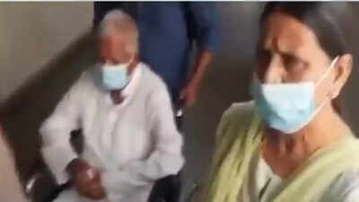 Land-for-jobs scam: Lalu Prasad Yadav, Rabri Devi get bail