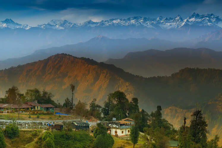 Chaukhamba guarding Ukhimath