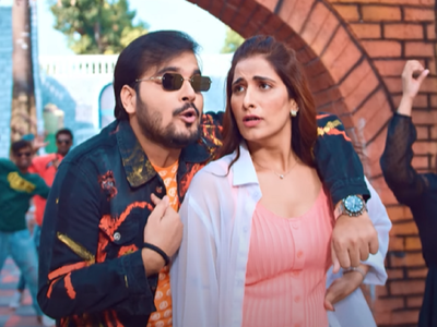 Arvind Akela Kallu And Poonam Dubey's New Song 'paper Me Chhap D' Is 