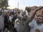 Clashes erupt in Pakistan as police try to arrest Imran Khan