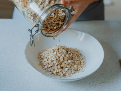 5 breakfast recipes with fibre-rich oats