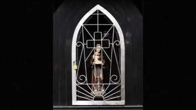 Byculla cops arrest vandal who stole old church statue