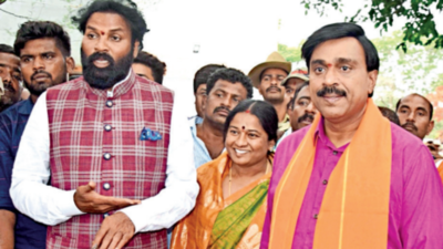Janardhana Reddy vs B Sriramulu: Frenemies in fight to control ‘Republic of Ballari’