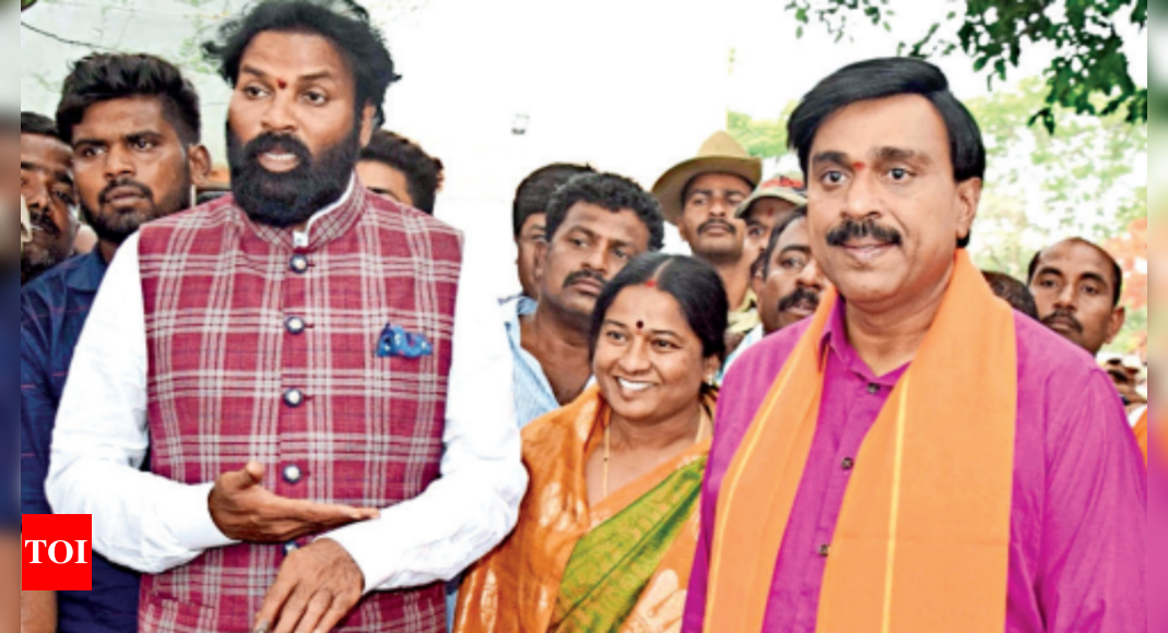 Janardhana Reddy Vs B Sriramulu: Frenemies In Fight To Control ...