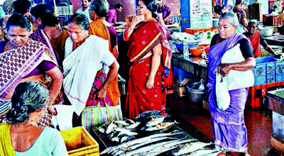 Action against engg staff for Palayam market work lapses