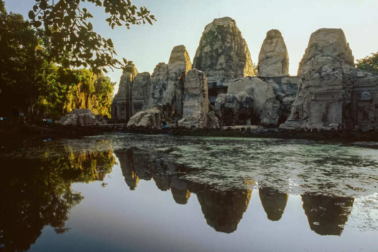 Masroor rock-cut temples