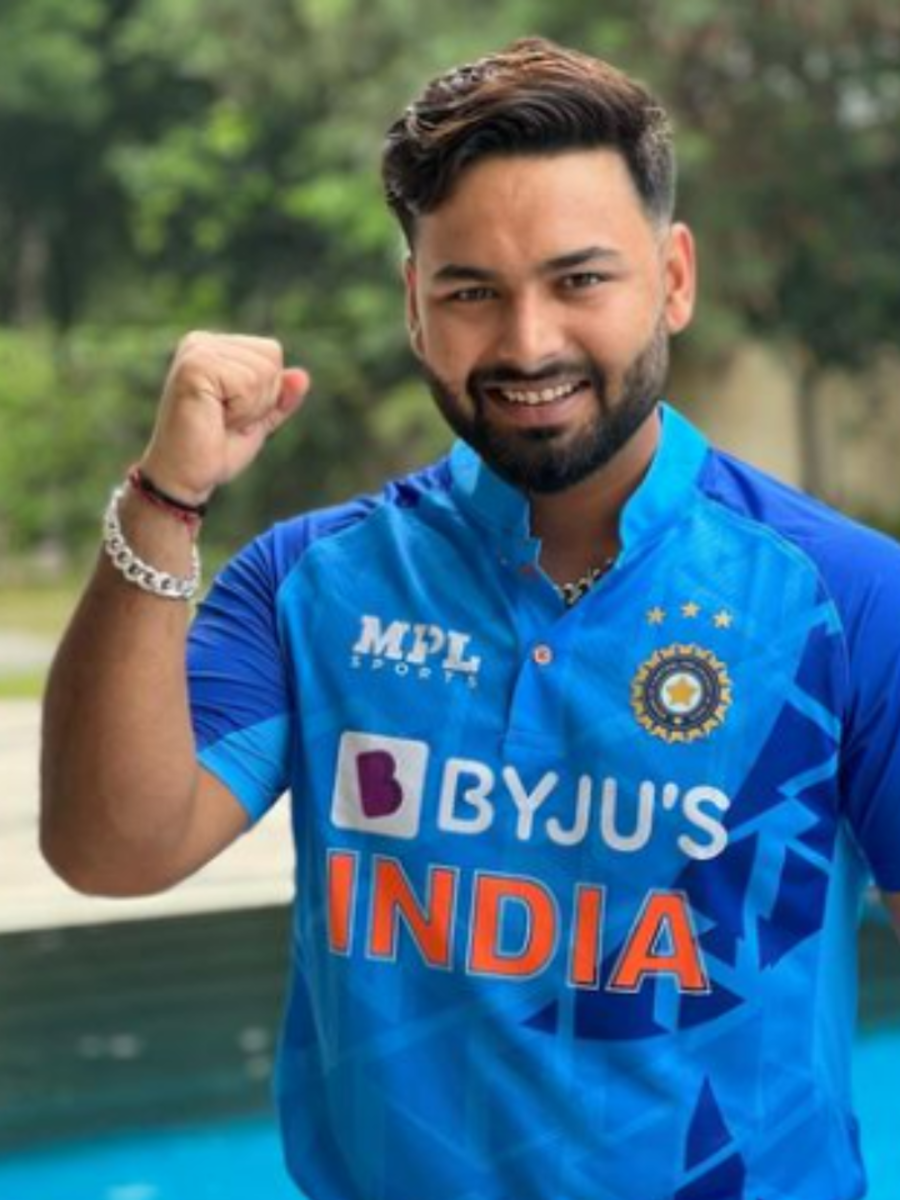 Rishabh Pant's swimming pool therapy for accident recovery | Times of India